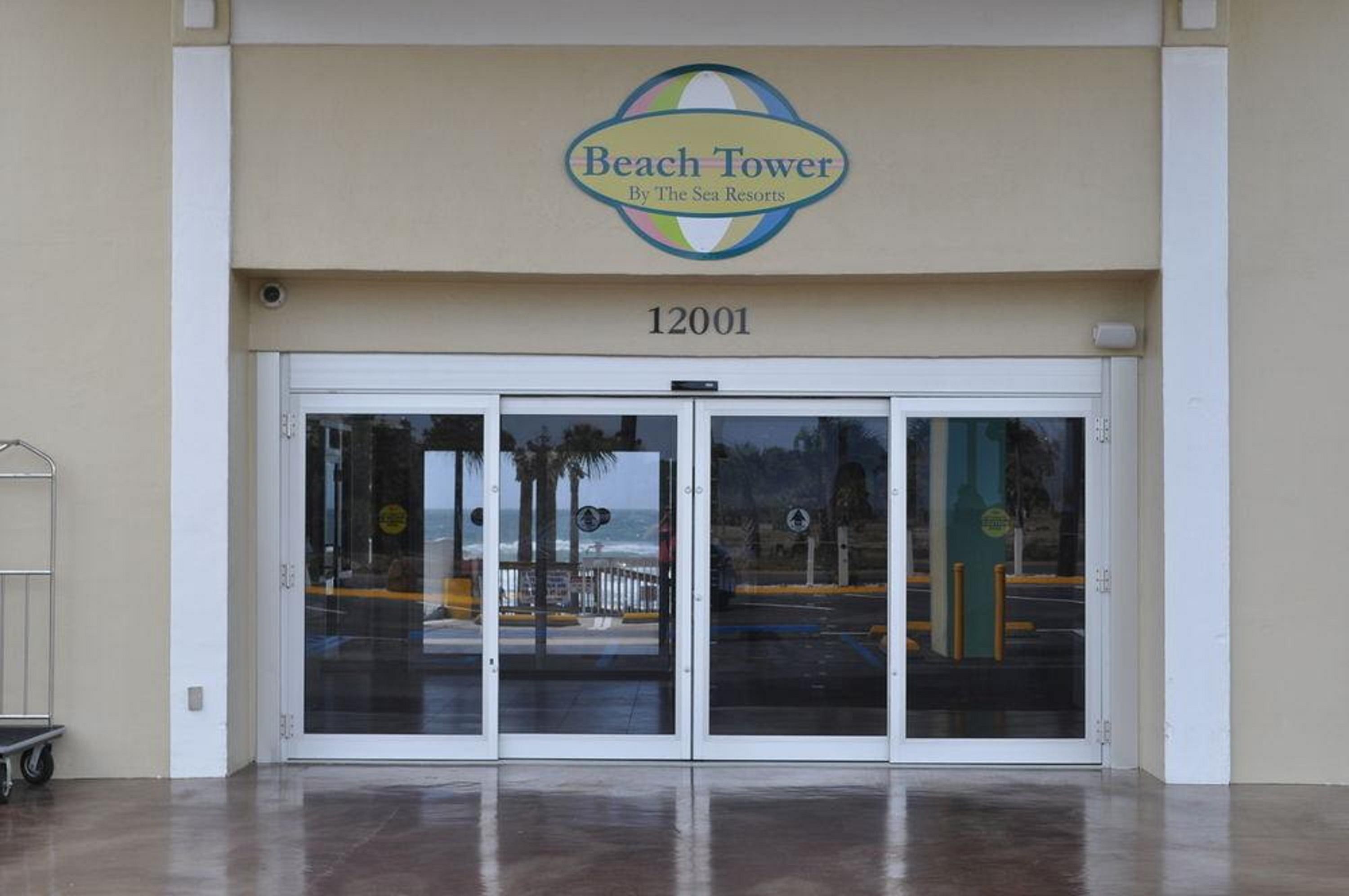Ramada By Wyndham Panama City Beach / Beachfront Exterior photo