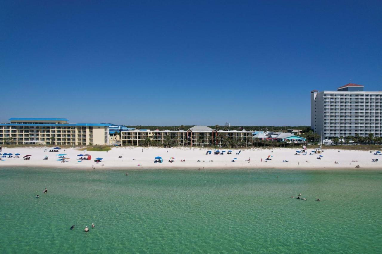 Ramada By Wyndham Panama City Beach / Beachfront Exterior photo