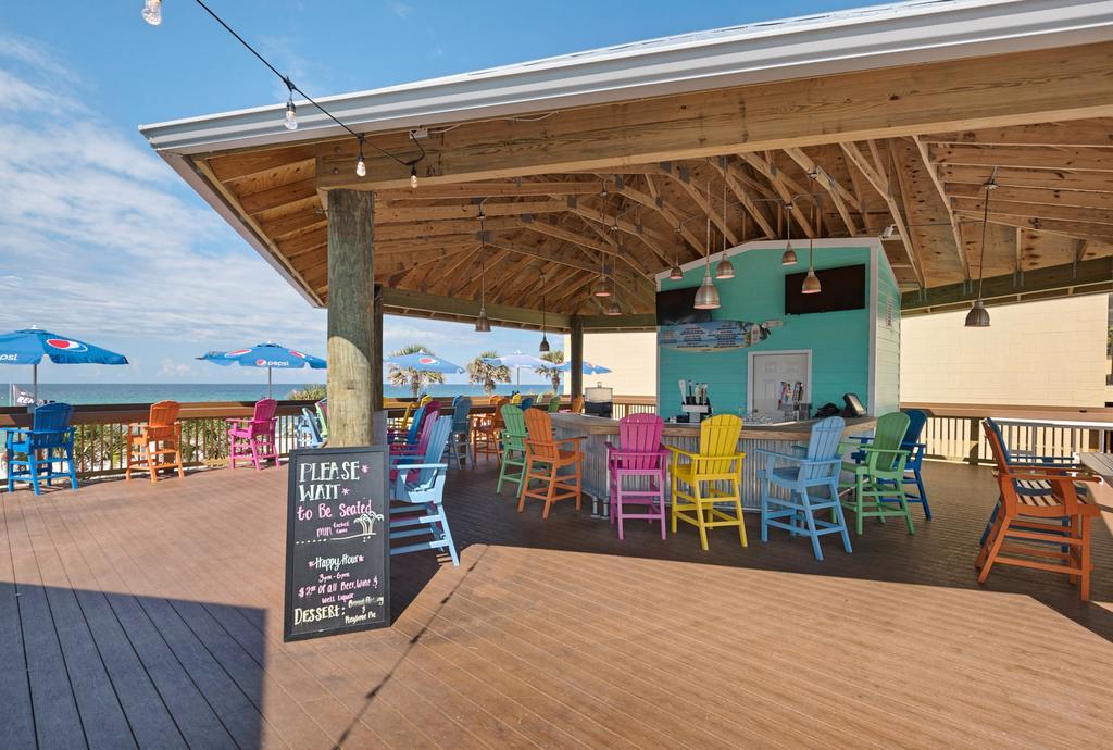 Ramada By Wyndham Panama City Beach / Beachfront Exterior photo